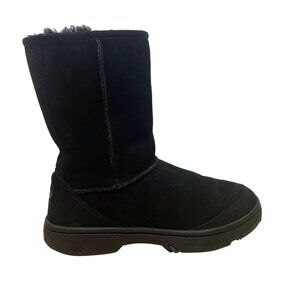UGG Women’s Black Suede Sheepskin Lined Rubber Sole Ultimate Short Boots Size W7
